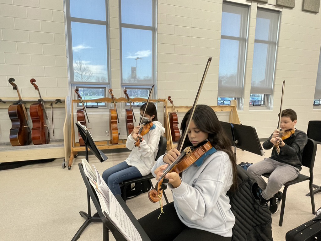 Girl playing violin